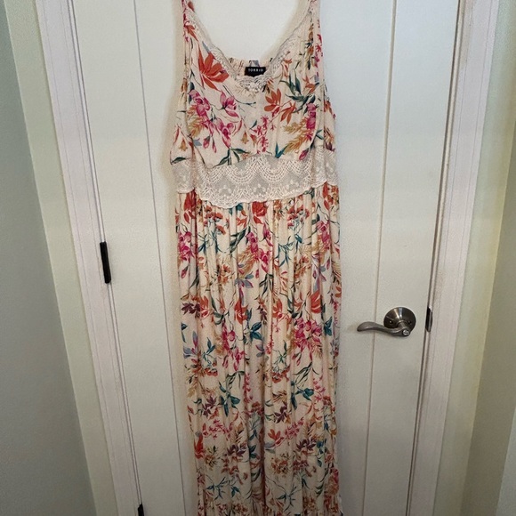 Lush Dresses & Skirts - Lush Floral Print Maxi Dress with Lace Detail